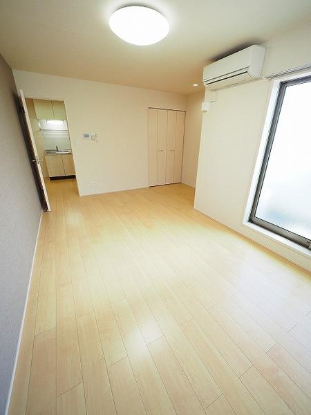 フジパレス西本町北通Ⅰ番館（303） リビング