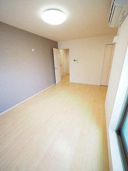 フジパレス西本町北通Ⅰ番館（303） リビング
