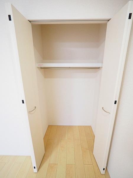 フジパレス西本町北通Ⅰ番館（303） 収納