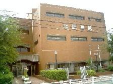 尼崎市立北図書館：1219m