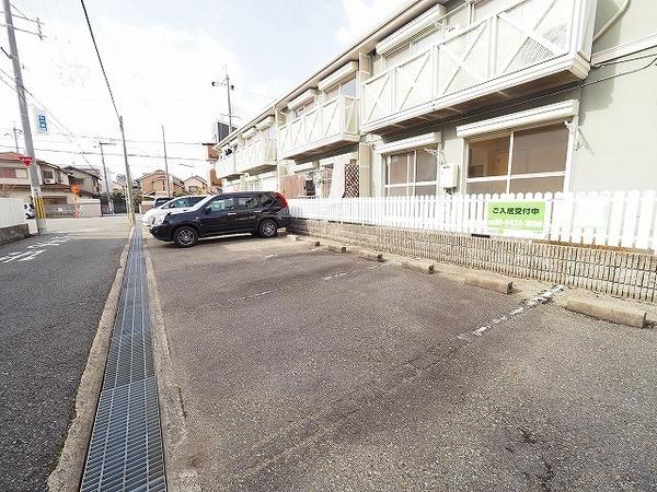 グリーンハイツ塚口駐車場 駐車場