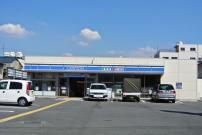 ローソン尼崎北大物店：549m