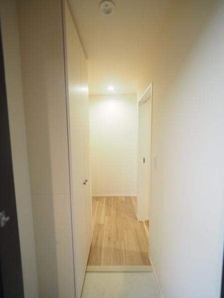 ヘーベルメゾン小松北町（１−１０）（302） 玄関