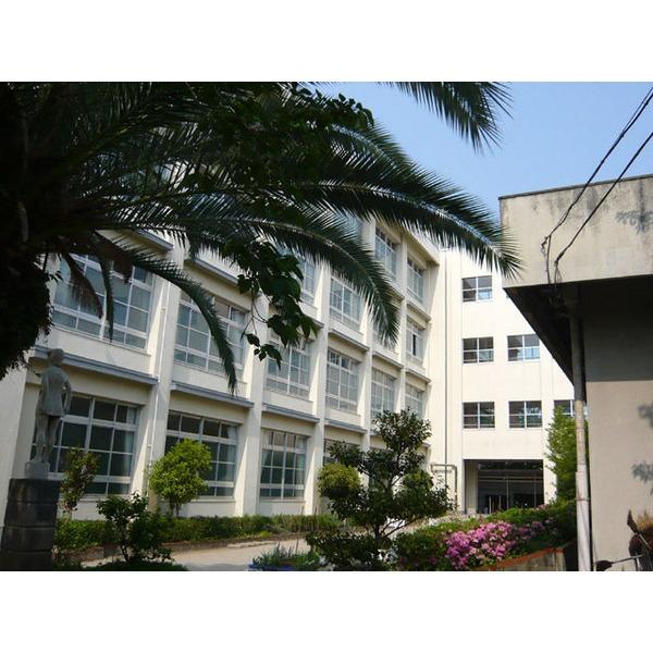尼崎市立立花南小学校：450m