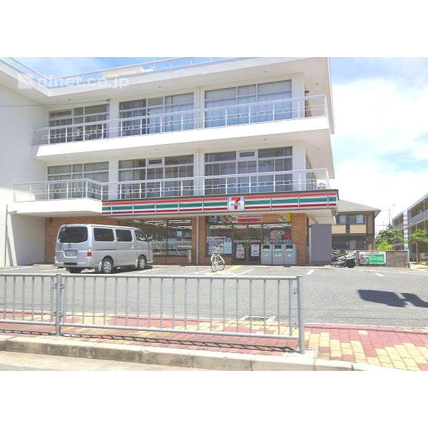 セブンイレブン阪急塚口駅東店：140m