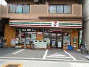 セブンイレブン尼崎杭瀬南新町店：358m