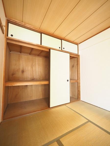 メゾン富松（203） 収納
