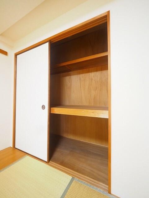 パラシオン武庫之荘（303） 収納
