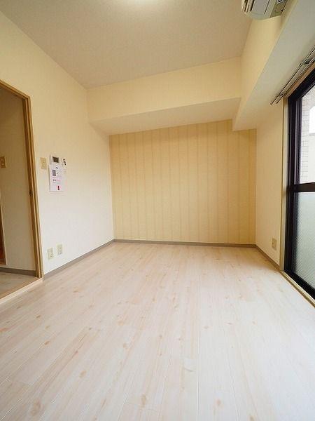 サウザンド塚口（407） リビング