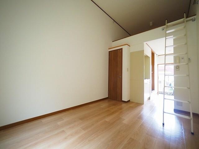 プチグレイス塚口弐番館（103） リビング