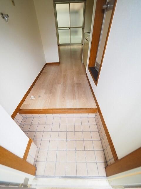プチグレイス塚口弐番館（103） 玄関