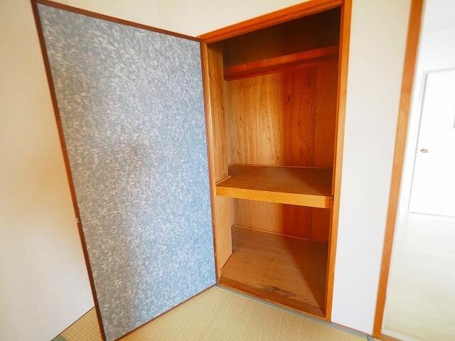 東難波佐野マンション（302） 収納