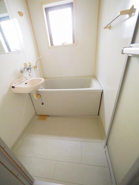 東難波佐野マンション（302） バス／シャワー
