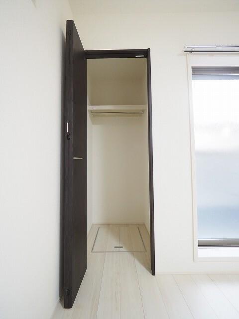 フジパレス長洲公園Ⅰ番館（101） 収納