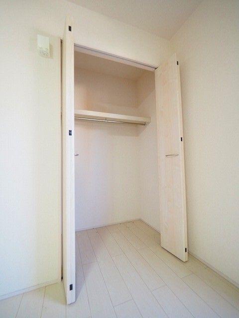 フジパレス西本町Ⅲ番館（201） 収納