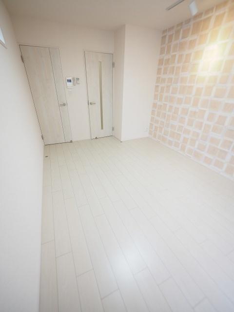 フジパレス東園田サウス（301） リビング