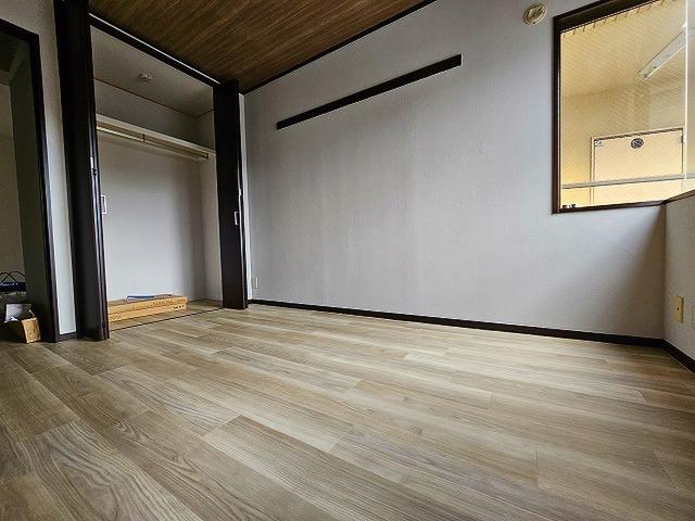 ローズコート富松（206） 収納
