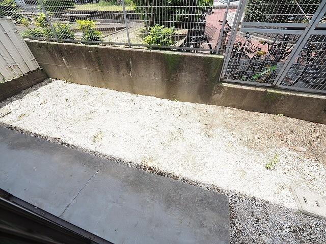 エクセル武庫川Ⅱ（204） 庭