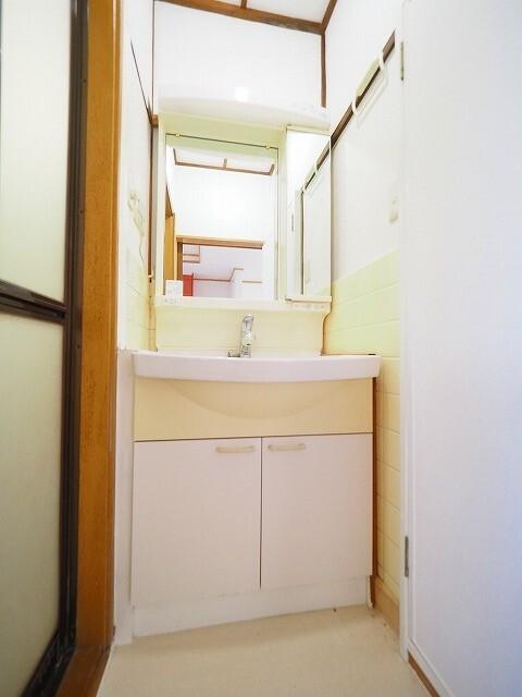 東園田６丁目貸家 洗面