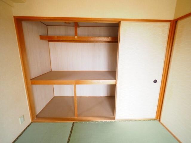 エスタブレ（406） 収納