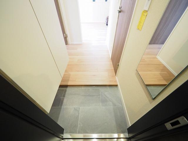 Ｕｒｂａｎ　ＲＩＳＭ　Ｃｏｕｒｔ　西宮北口（101） 玄関