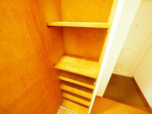 マンション和光（118） 収納