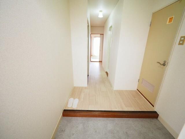 宮崎ハイツ（302） 玄関