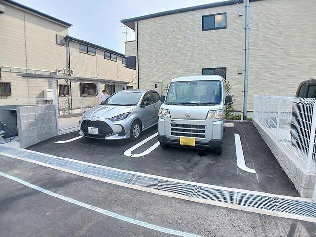 コテポルト（101） 駐車場