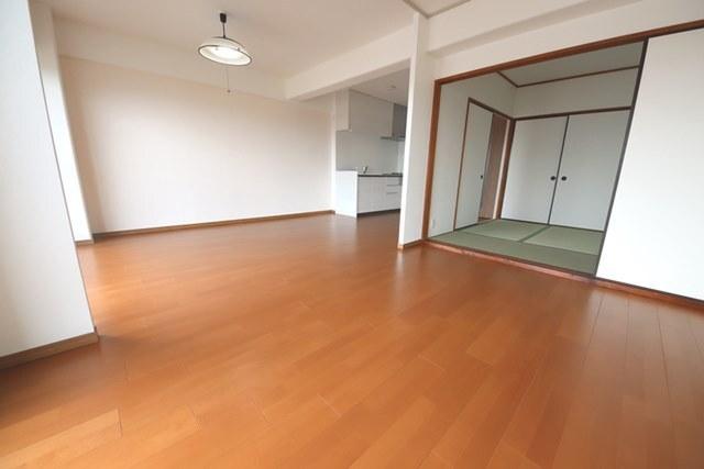 尼崎市稲葉荘マンション 室内