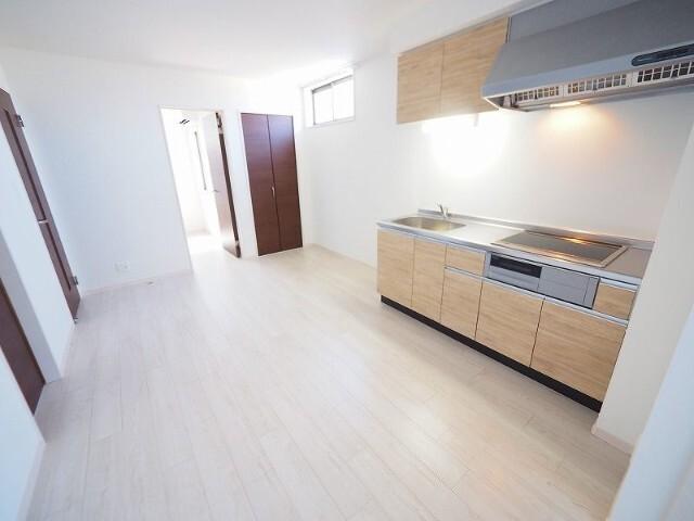 The Residence 大庄西町（203） リビング