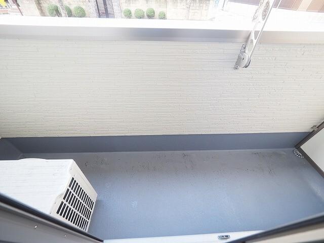 尼崎市東園田町アパート バルコニー