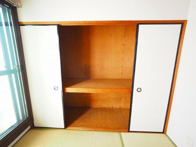 サンパレス21新明（404） 収納