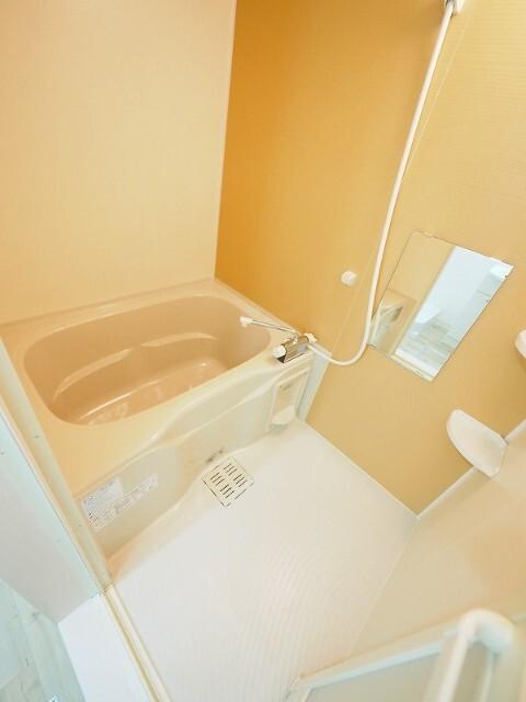 フジパレス神田南通Ⅱ番館（102） バス／シャワー