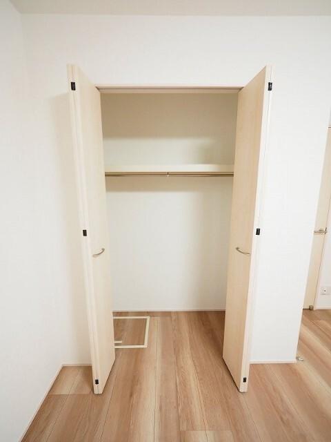 フジパレス神田南通Ⅱ番館（102） 収納