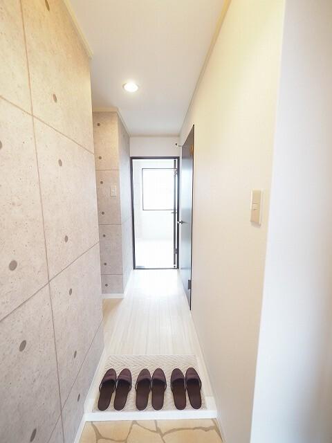 スペリティ岡山５番館（203） 玄関