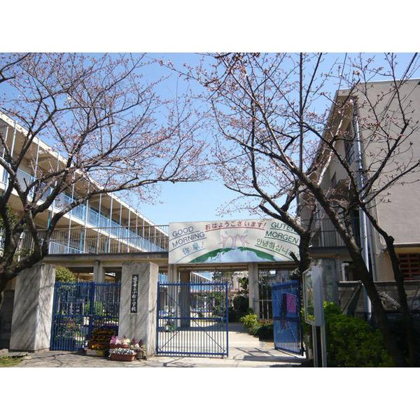 西宮市立小松小学校：879m