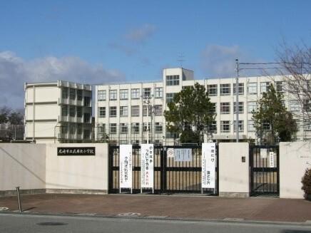 尼崎市立武庫北小学校：729m