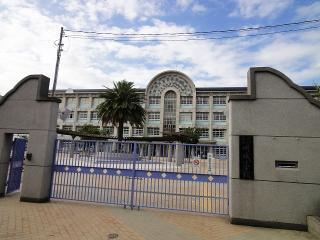 尼崎市立明城小学校：956m