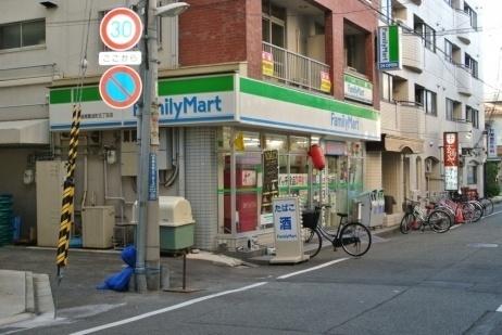 ファミリーマート尼崎東難波町店：153m