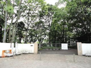 尼崎市立成徳小学校：850m