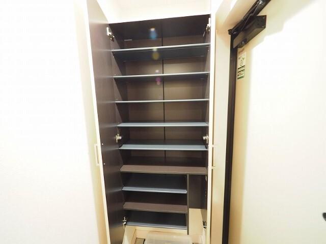 Meteor Grand（101） 収納
