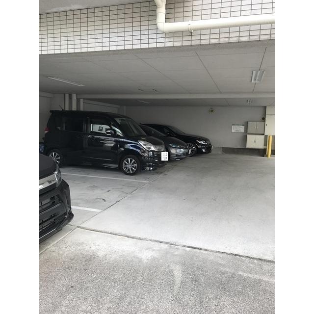 エムグランツ弐番館（400） 駐車場