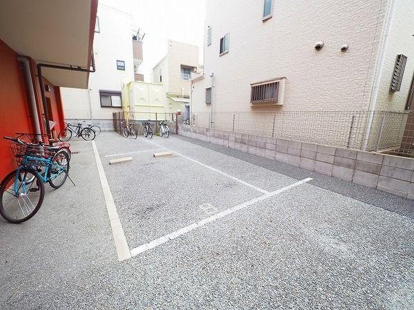 ルシェール立花（305） 駐車場