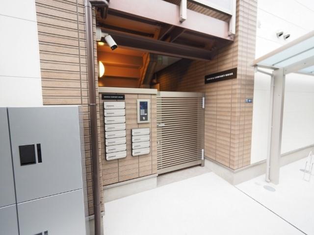 SERiRiA COMFORT KUISE（203） エントランス