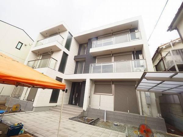 塚口駅より徒歩6分 築4年10ヶ月 3階建の賃貸物件