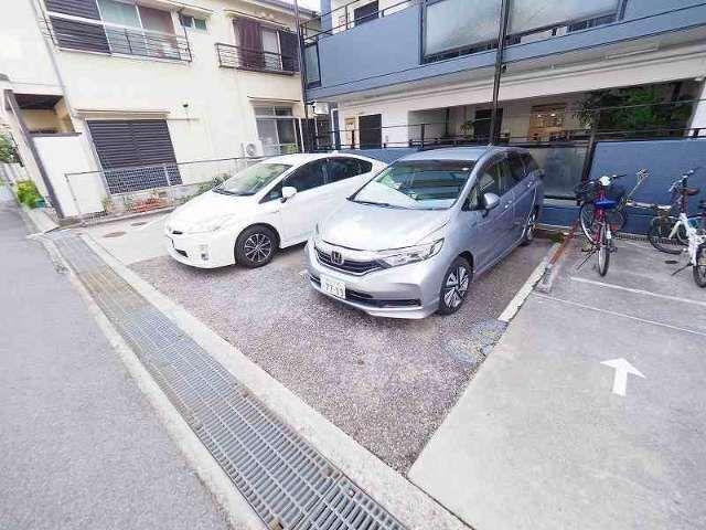 LakiaApartment武庫之荘（410） 駐車場