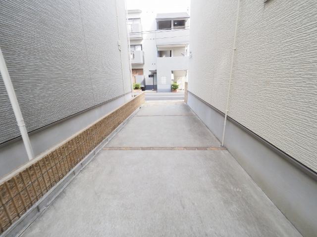 SunMoon武庫之荘Ⅱ番館（302） ロビー