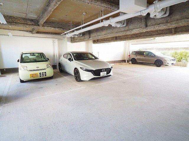 猪名寺パークマンションⅠ（603） 駐車場