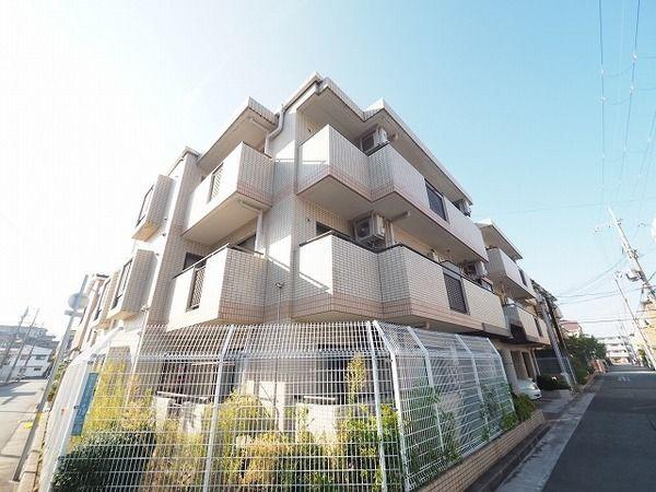 武庫之荘駅より徒歩9分 築37年3ヶ月 3階建の賃貸物件