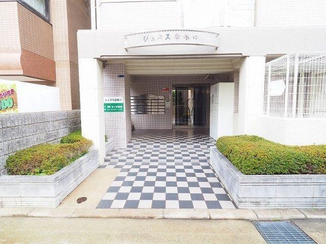 ジュネス南塚口（301） エントランス